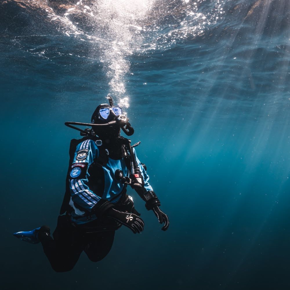 Candid social scene before a dive day