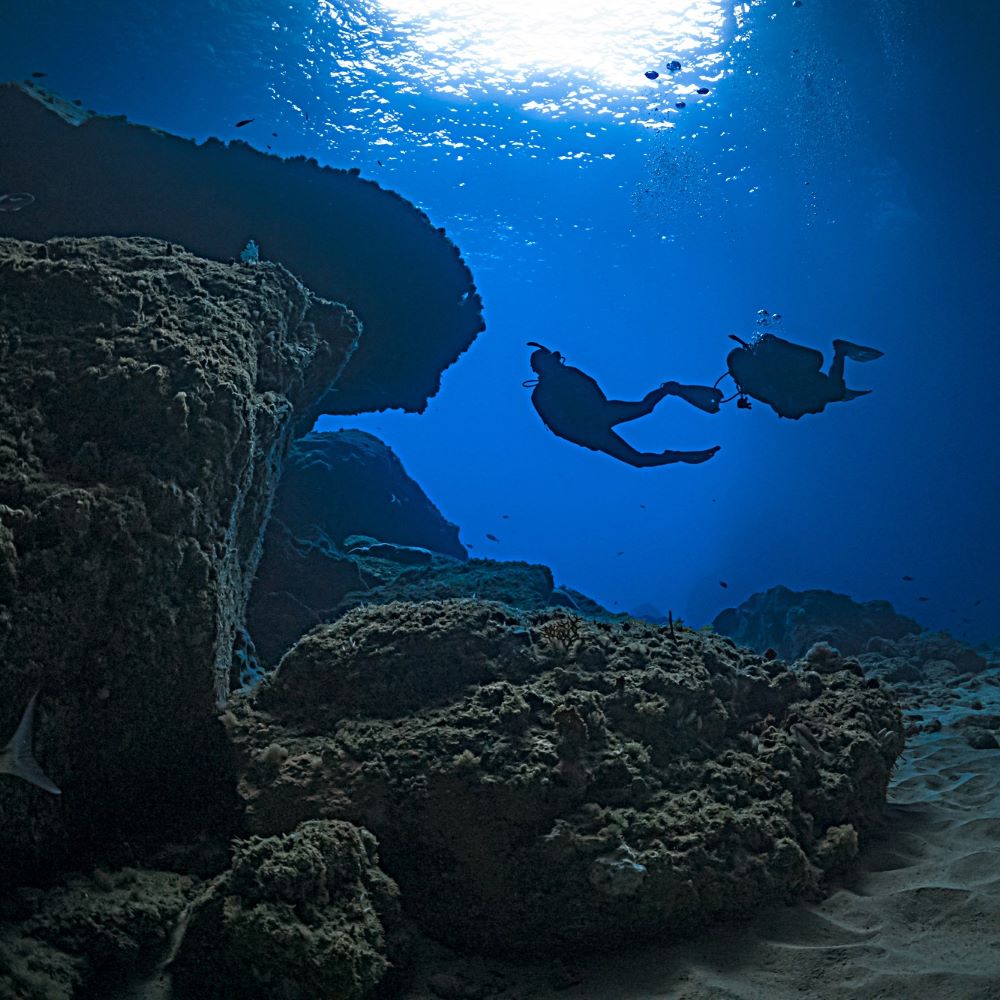 Weekend drive and local diving lifestyle